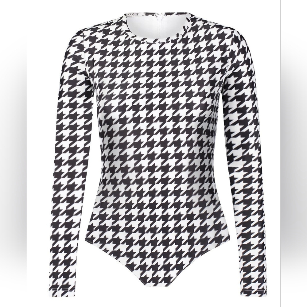 Cover Swim Long-Sleeved Black & White Houndstooth One Piece Swimsuit Rashguard